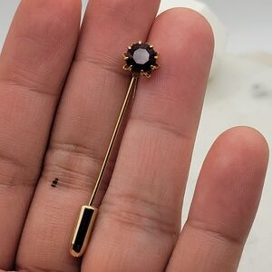 Very Sweet Vintage Gold-Tone Stick Pin with Pronged Seg Red Glass